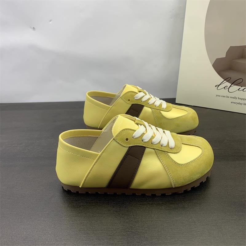 2025 spring and autumn matte soft-soled sports moral training shoes women's versatile round head casual leather cloth splicing Forrest Gump single