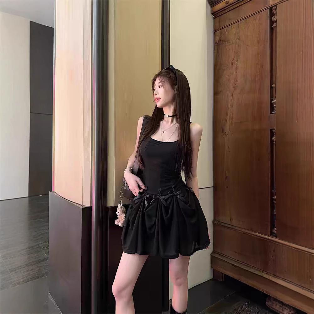French sweet girl style bow suspender dress for women's summer design sense, wear more A-shaped skirts, blue short skirts