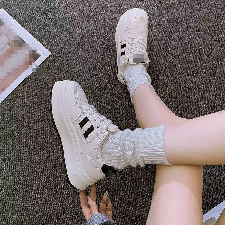 Muffin Thick-soled Velvet Little White Shoes Women's Autumn and Winter New Soft-soled Women's Shoes Versatile Sports and Leisure Board Shoes