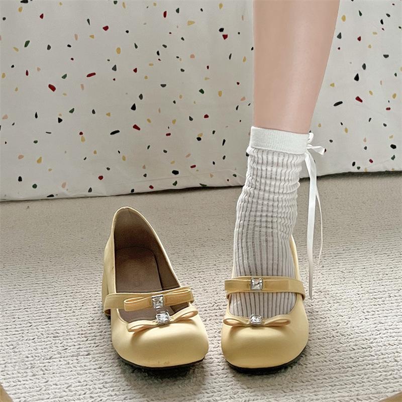 Temperament retro French style with skirt light mouth high heel single shoes women's 2025 new spring versatile height increase Mary Jane shoes
