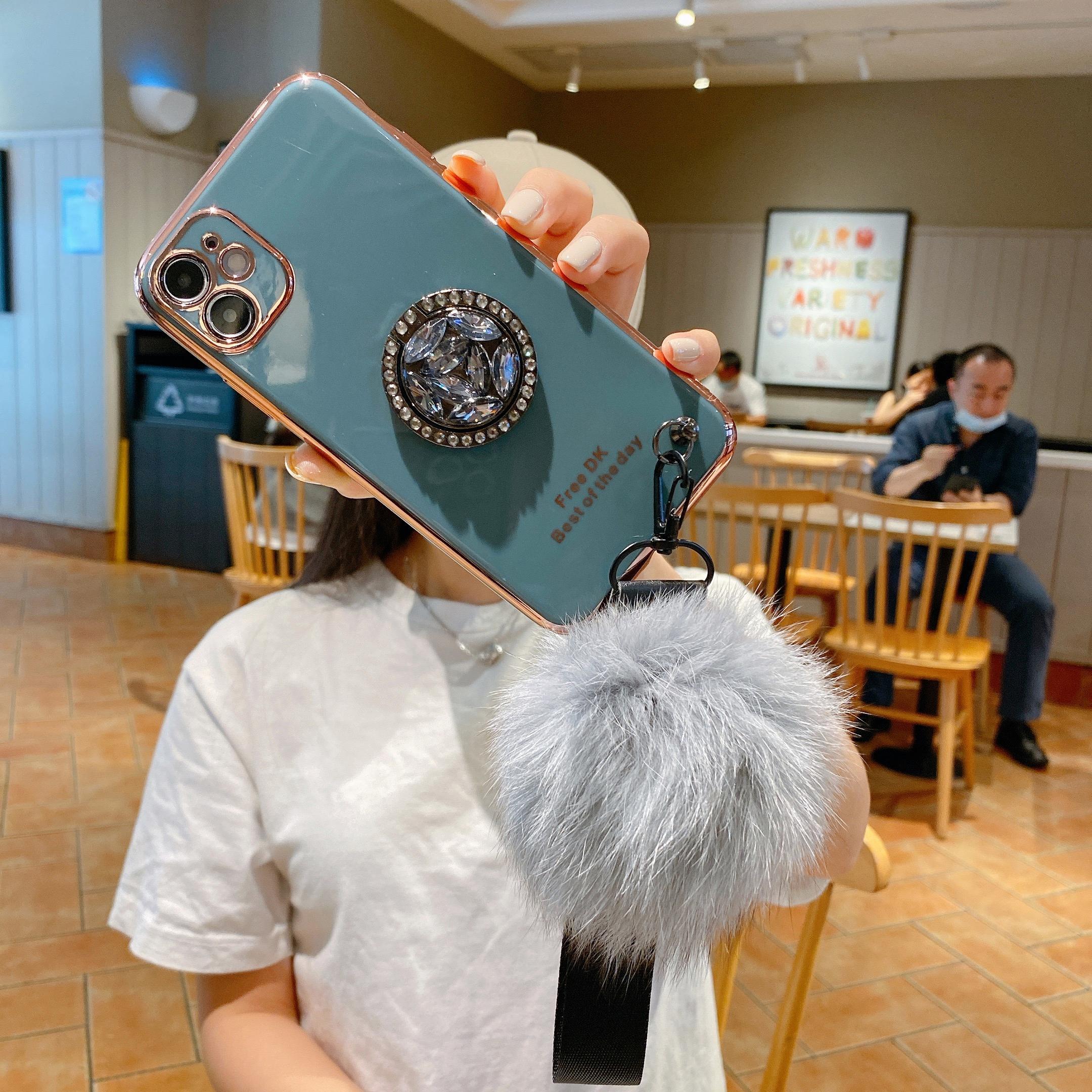 

Роскошный блестящий держатель для кольца с бриллиантом, ремешок на запястье, меховой шарик, бампер, чехол для телефона для iPhone, Samsung, Xiaomi, Huawei, для девочек, милый противоударный чехол из ТПУ Honor X8b синий