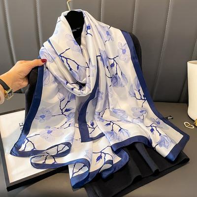 Accessoires – Schals & Tücher