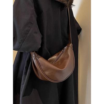 Bag Women's Messenger Bag 2025 New Spring Large-capacity Niche Design High-end Retro Shoulder Dumpling Bag