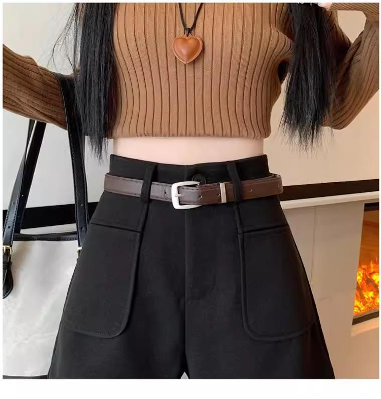 2024 Women's High-Waisted Wide-Leg Wool Shorts: Slimming A-Line Booty Shorts for Autumn/Winter