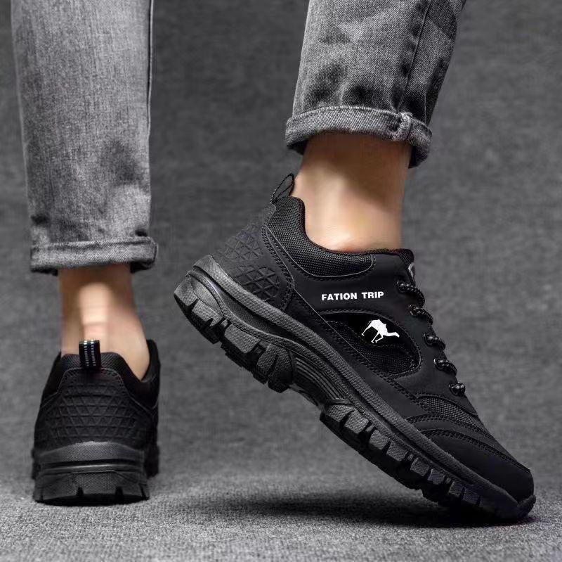 "2024 Men's Trendy Large-Size Sports Dad Shoes - Durable Outdoor Hiking Footwear"