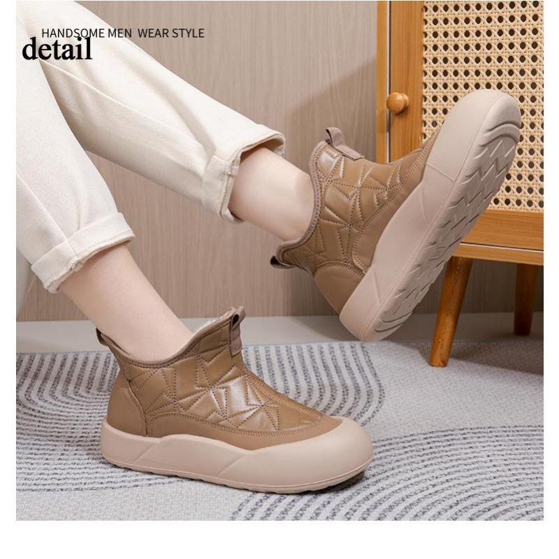 Vinterplattform for kvinner Snøstøvler Anti-skli varm fuskepelsfôr Ankelstøvler Sko Uformelt PU-skinn Komfortabel fuzzy gå-kort støvle for kvinner