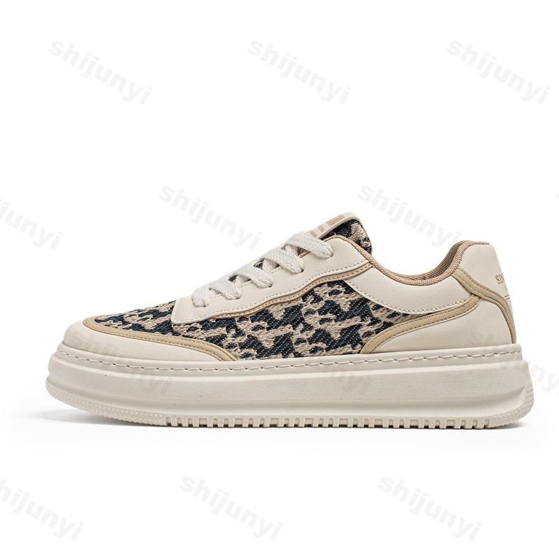 Fashion 2025 Spring New Niche Style Men's Low Top Casual Shoes Thick Sole Fashion Trend Comfortable Sport Shoes Non slip Chunky sneakers