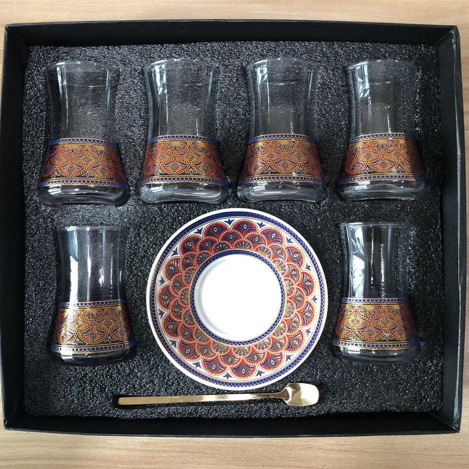 6 Ensembles Tasses à Thé Turques Tasses Ensemble Soucoupes avec Cuillère Tasse à Café Romantique Exotique Tasse à Thé en Verre Décoration de Cuisine Boîte Cadeau