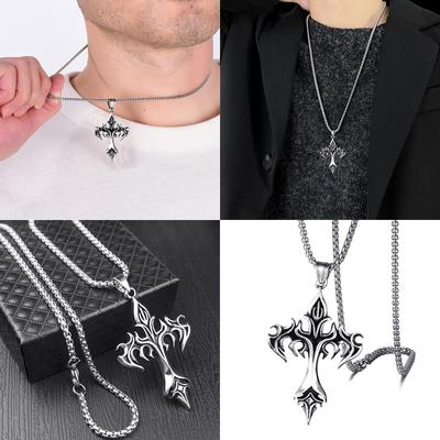 Herren Retro Flammen Kruzifix Halskette Titanstahl Schlüsselbeinkette Unisex Choker Alltagskette Accessoires