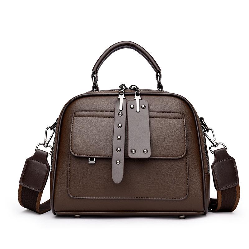 Crossbody Tote Shoulder Bag: 2026 Retro Niche Texture Small Square Women's Travel Casual Bag