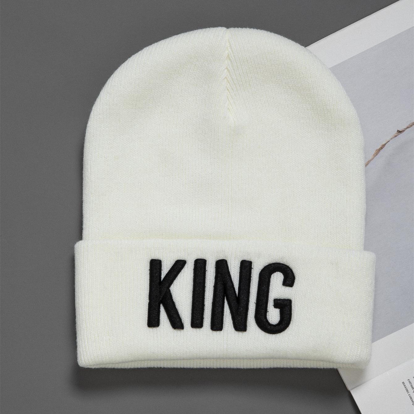 

Korean Style Knitted Wool Beanie - Casual & Versatile Autumn/Winter Hat for Men & Women білий