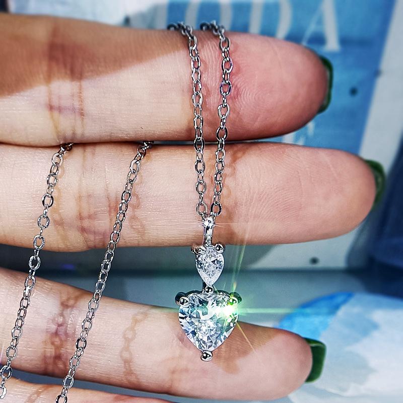 

Ожерелье «Любовь Европы и Америки» из розового золота с цепочкой на ключицу