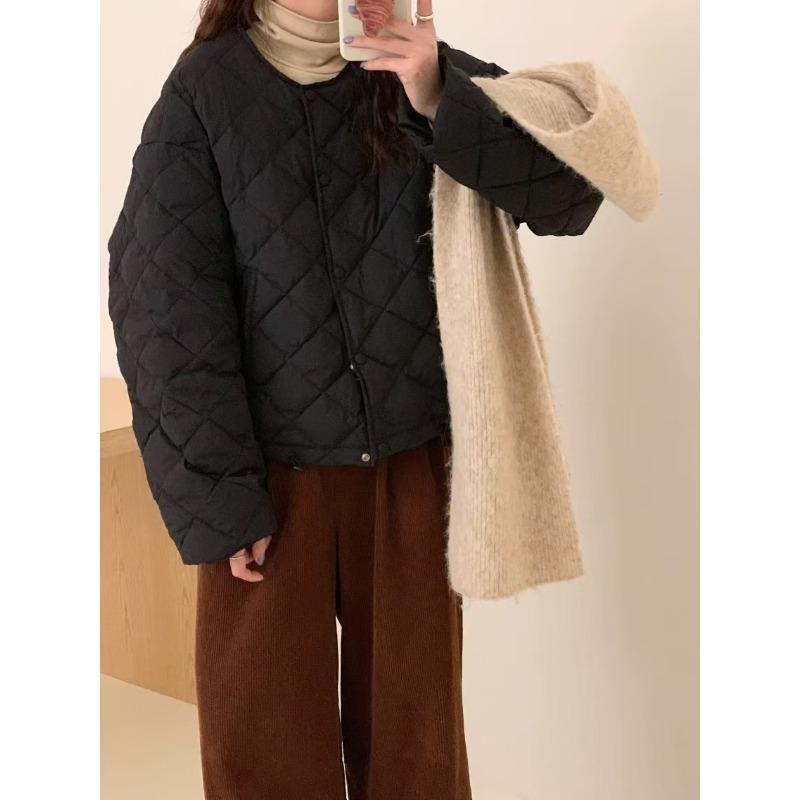 

White duck down rhombus light down jacket women s winter new round neck fashion small short coat M чёрный