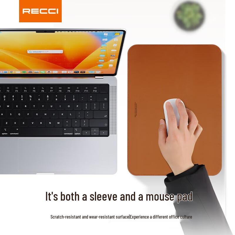 

Recci Protective Laptop Sleeve