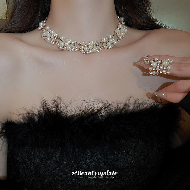 Diamond-encrusted Pearl Rectangular Stud Earrings Necklace Two-piece Set French Retro Court Style Neck Chain Light Luxury High-end Necklace