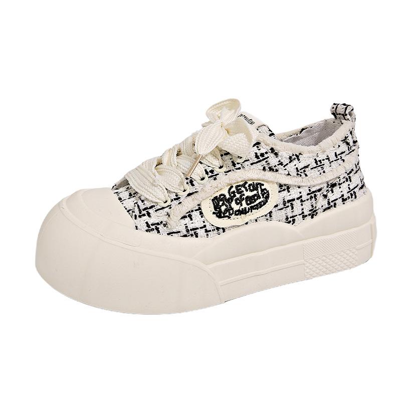 

Autumn new Xiaoxiangfeng platform canvas shoes women s autumn new round head ugly cute casual versatile board shoes 35