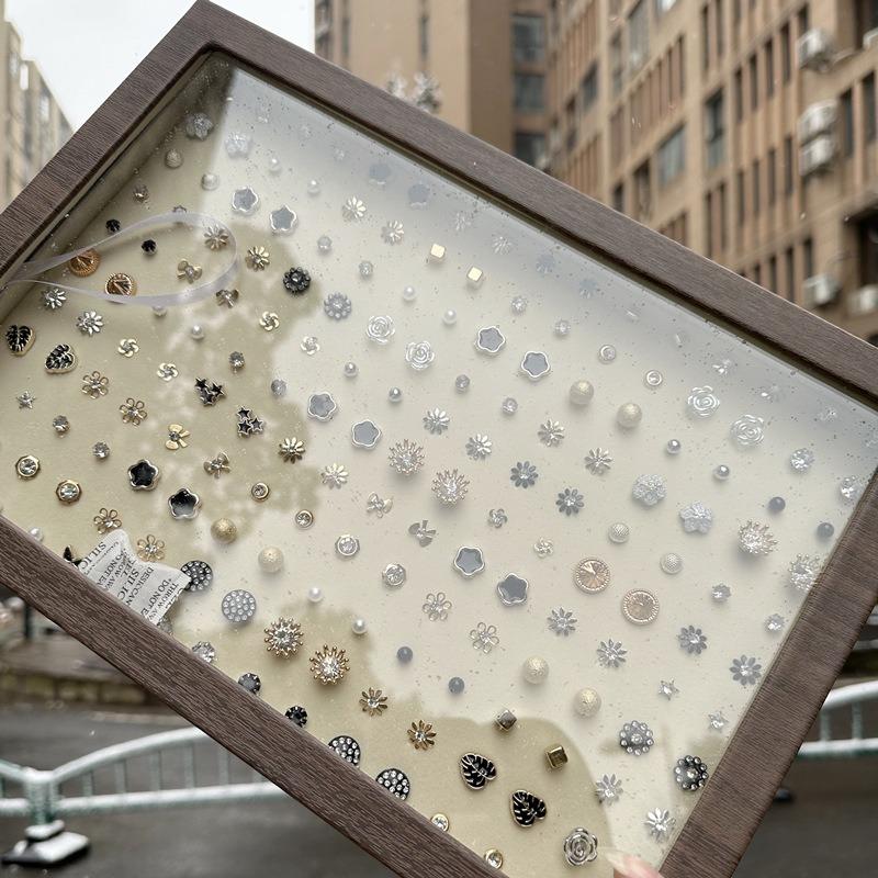 Stud Earrings Display Box, Jewelry Box, Large-capacity Display Rack, New Wide Ring, Earphone, 100-position Box Hole Storage.