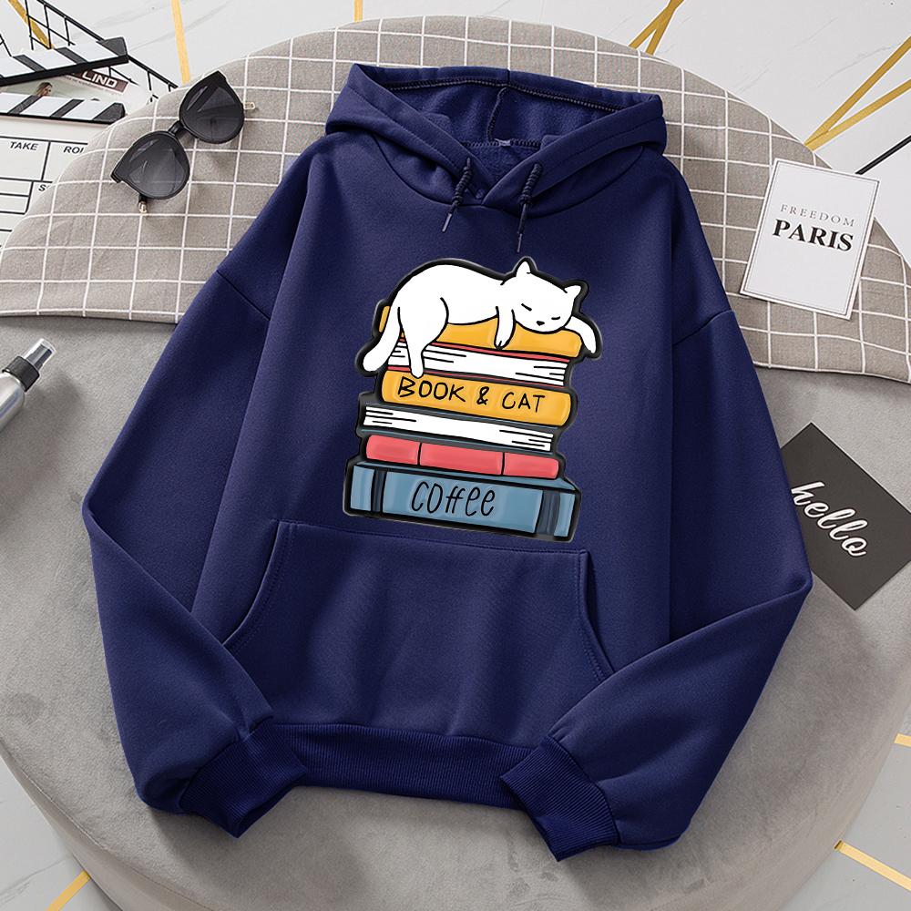 

White Cat Sleeping On A Pile Of Books Hoodies Women Novelty Fashion Hoody Loose Oversized Basic New Hoodie Casual Fleece Clothes 3XL