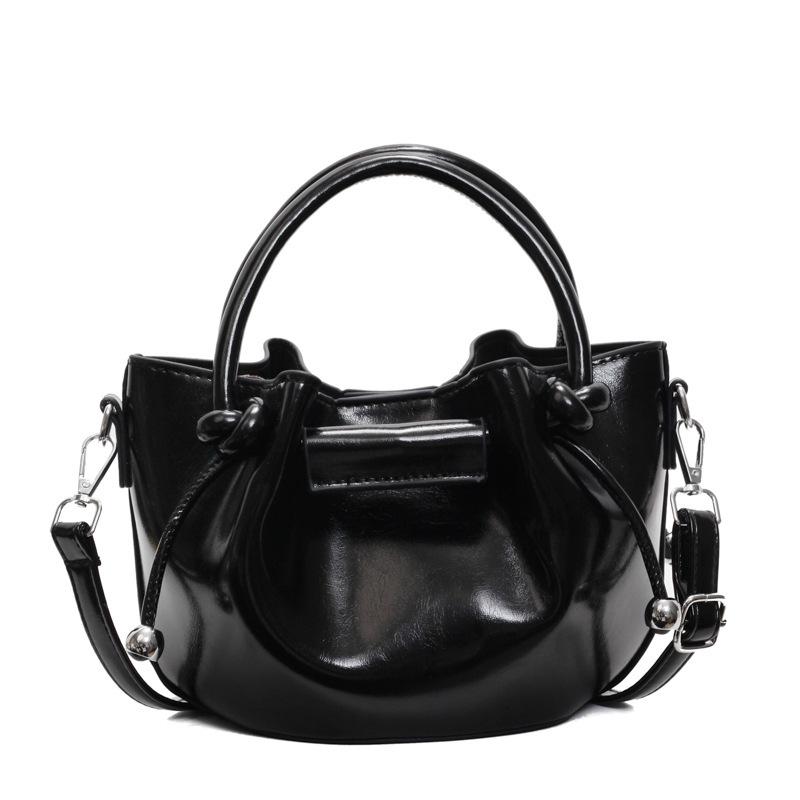 Niche bag women's summer new handbag texture versatile shoulder bag fashion pleated shoulder oblique span bag