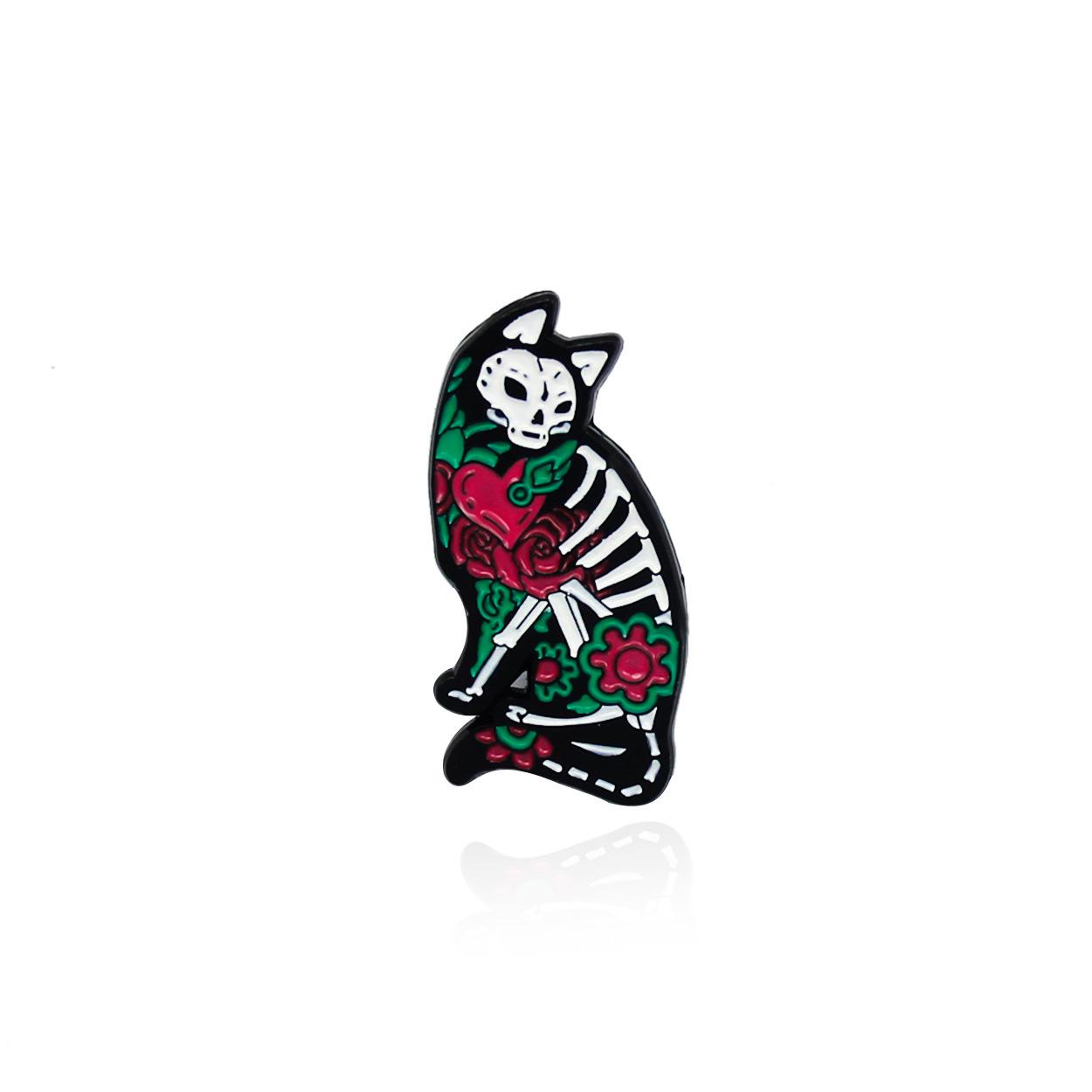 Trendy Halloween Animal Skull Brooch: Heart-Pounding Alloy Badge Ornament