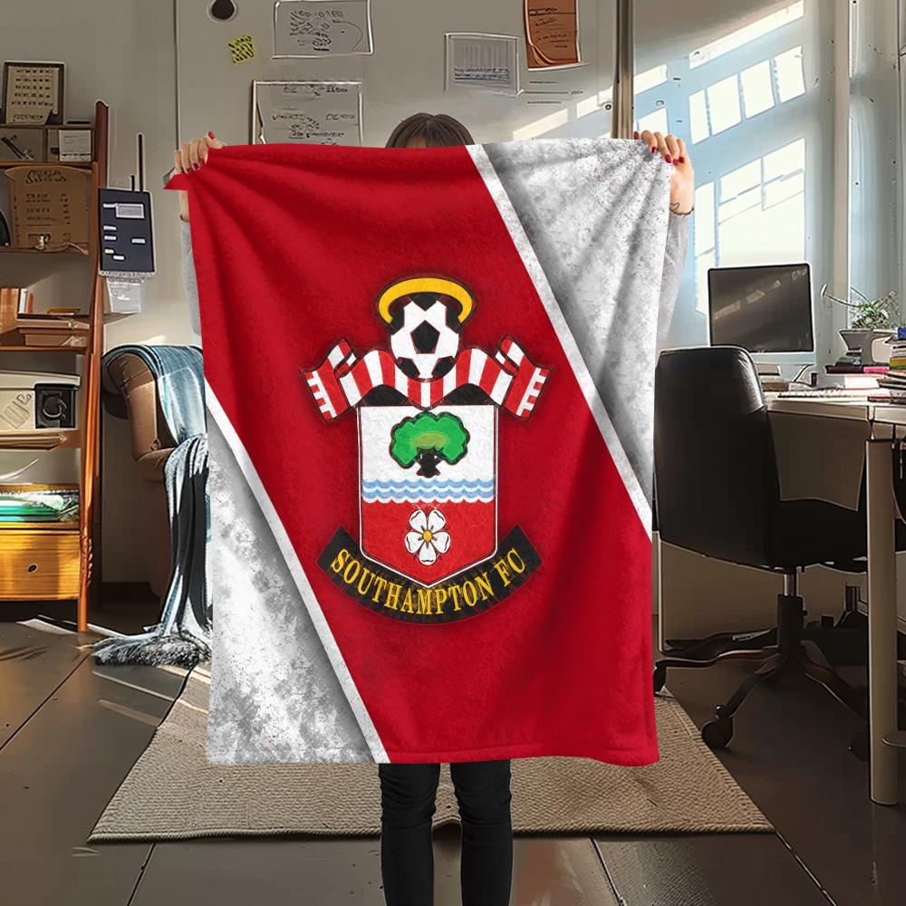 Southampton FC Flannel Blanket, High Quality Comfortable for All Seasons, Home Decor, Warmth and Comfort