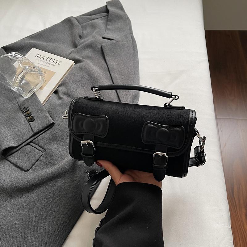 Autumn New Retro British Saddle Messenger Bag Women's Bag Niche High-end Simple Shoulder Small Square Bag