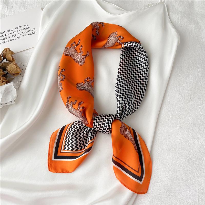Luxury Chain Small Square Scarf 70Cm Imitation Silk Scarf Women'S Season Travel Decoration Scarf Shawl Silk Scarf
