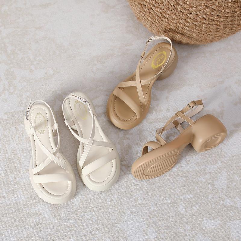 Small Size 3 Sandals Women's Spring and Summer New One-word with Thick Heel Thick Sole Open Toe Buckle College Style Women's Sandals