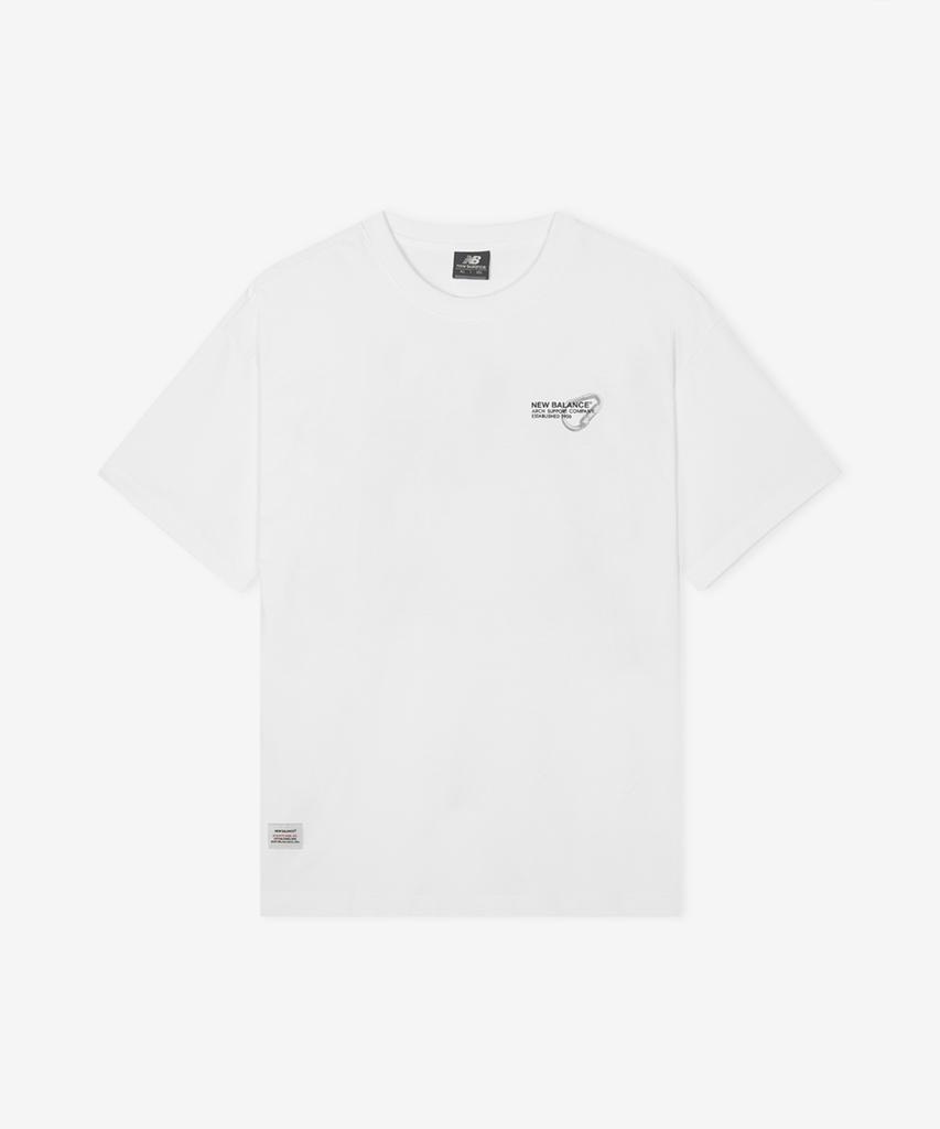 Nyuballanseu Nbneg21543 / Uni Track Club Carabiner Graphic Short Sleeve Tee (Whtie)