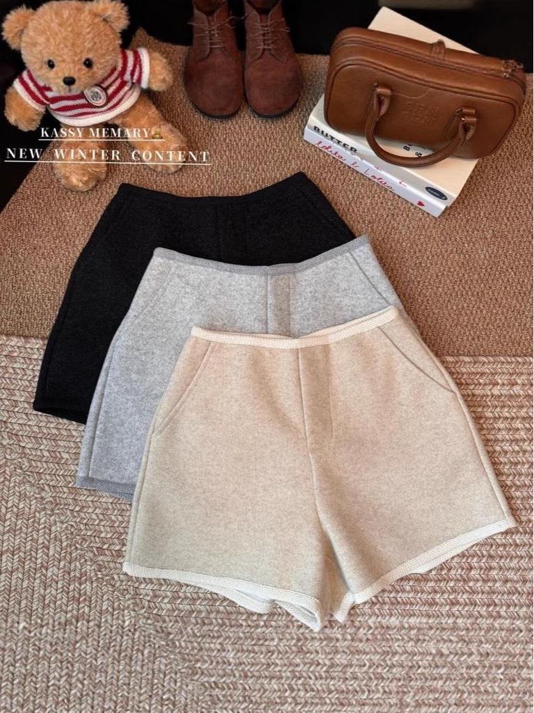 Dicke Damen-Wollshorts mit hohem Bund, weitem Bein und A-Linie - Herbst/Winter 2025