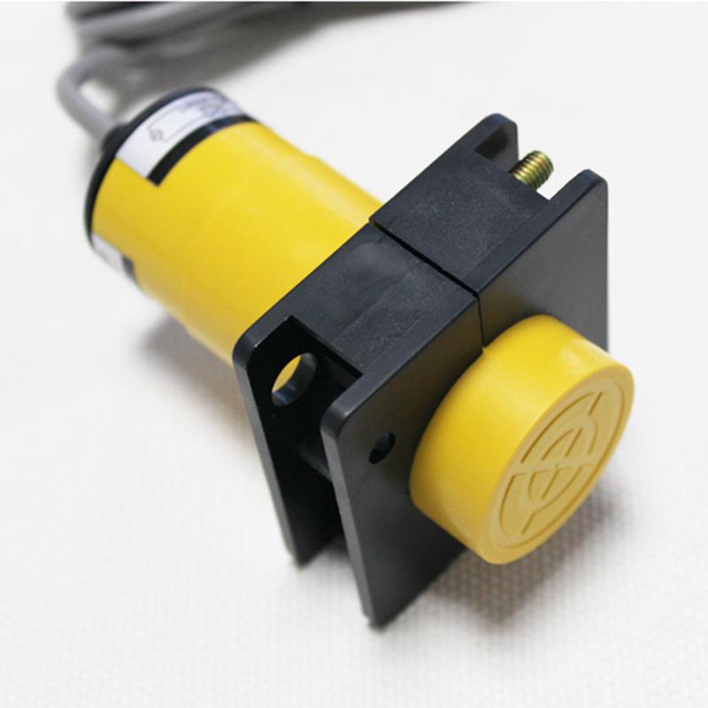 HUGONG APS30-34CK-Z E E2 Inductive Proximity Sensor