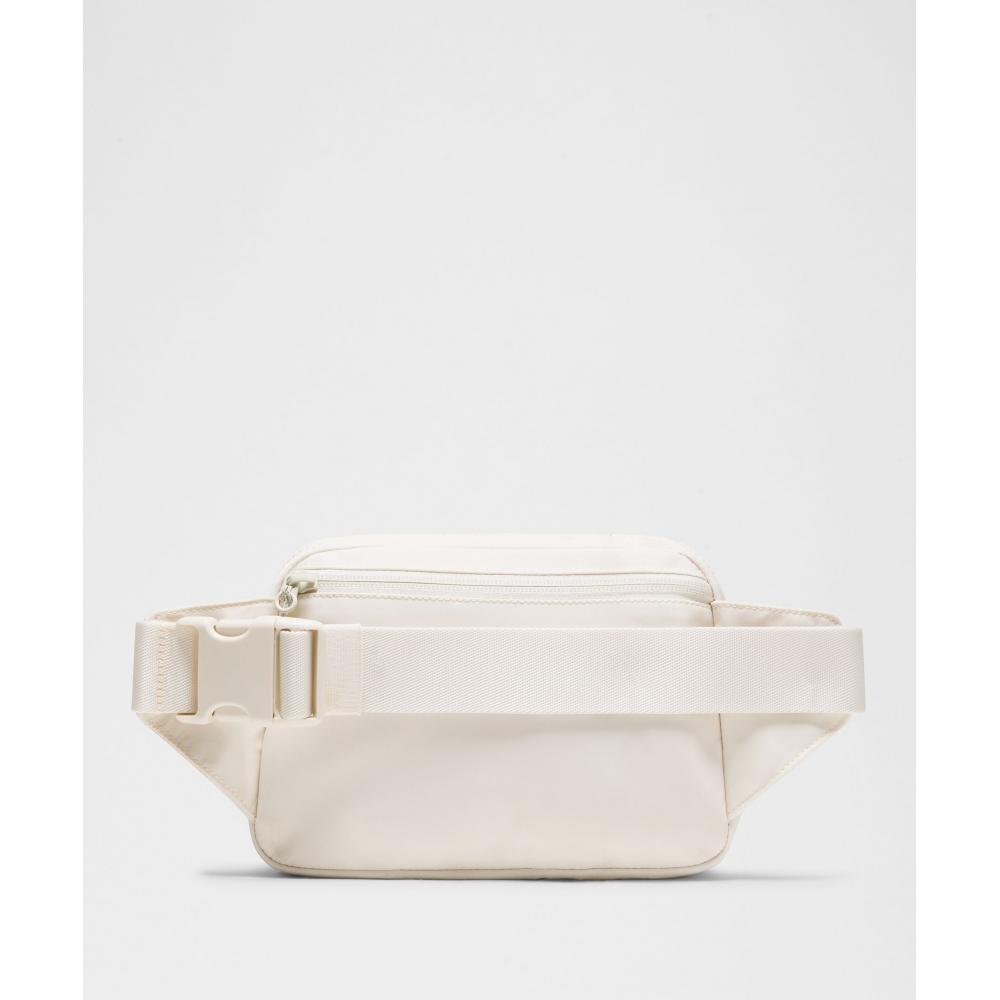 Lululemon Everywhere Belt Bag Large 2L Ltiv Slvr