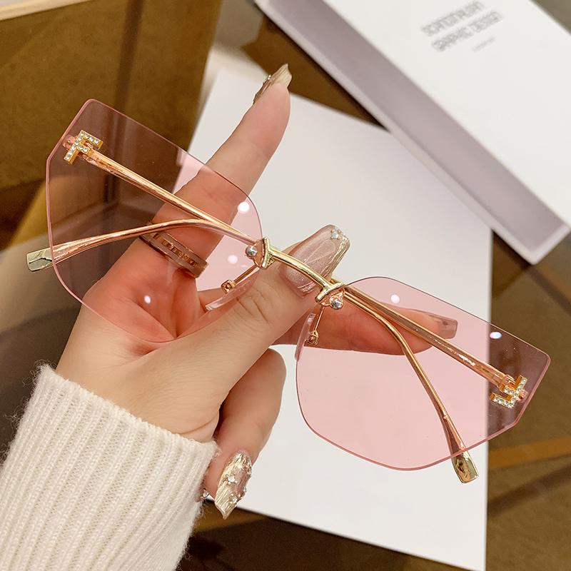 New Sunglasses Fashionable Retro Diamond-set Letters F Sunglasses Metal Frameless Edge Cut 90272