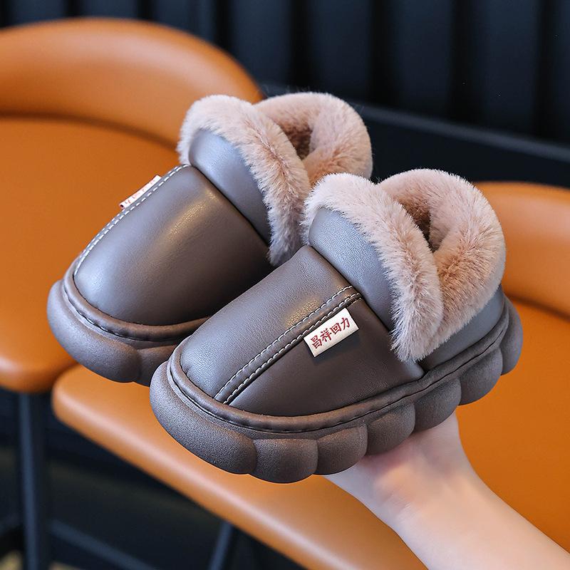 

Детские хлопковые тапочки Зимние новые хлопковые тапочки с защитой от брызг для мальчиков Хлопковые туфли для девочек Теплые флисовые хлопковые ботинки Короткие ботинки Панда 28/29 inner length 18CM