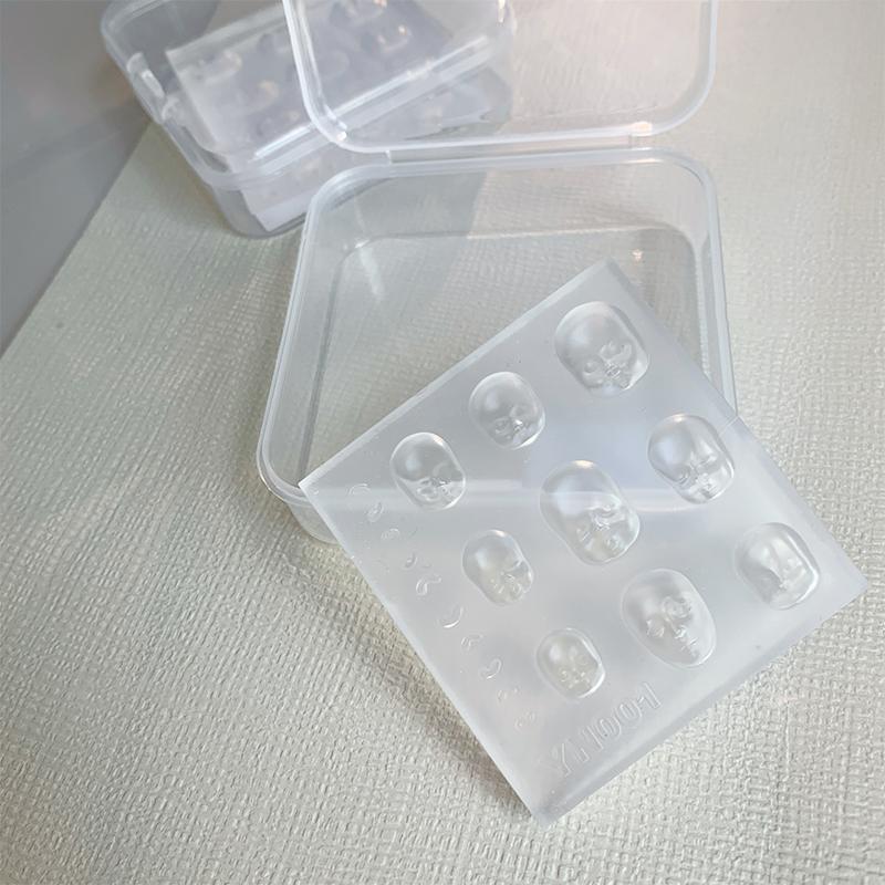 Cartoon Human Face Doll 3D Silicone Nail Mold Hand Engraving Mold Nail Art Decorations Silicone Fashion Manicure Mold Accessory