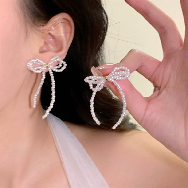 1 Pair Exaggerated All-Matched Earings Pearls Bowknot Ear Jewelry Niche Temperament Earrings for New Year Birthday Gift