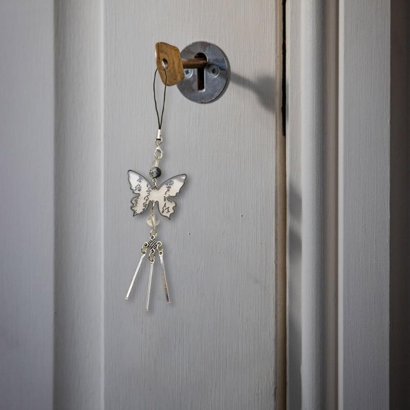 Einzigartiger chinesischer Kalligraphie Schmetterling Handy-Anhänger Stilvolles und langlebiges Schlüsselanhänger-Accessoire für modebewusste Personen