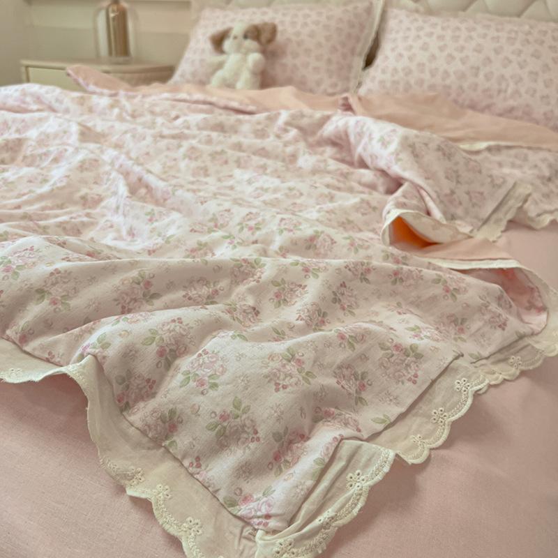 Lace Lace Bedding Four-piece Set Soft Skin-friendly Breathable Washed Sheets Quilt Cover Pillowcase