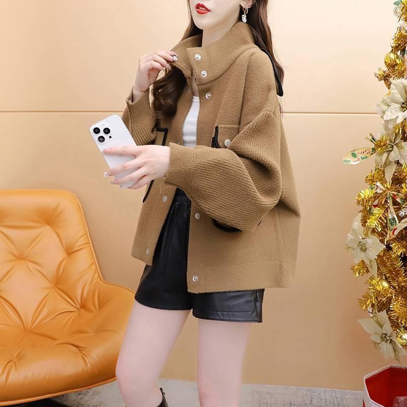 

Кардиган-свитер с воротником-стойкой, имитирующий двусторонний, для женщин, осень 2025, утолщенный, свободного кроя, большого размера, в стиле ленивого ветра, вязаная куртка для женщин one size fits all темно-коричневого