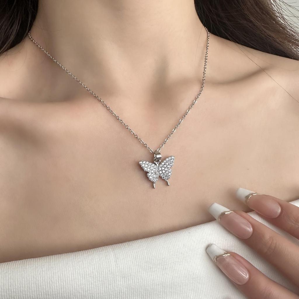 Koreanische Schmetterlingsquaste Luxus Diamant Titanstahl Halskette - Vielseitiger Damen Schlüsselbeinschmuck