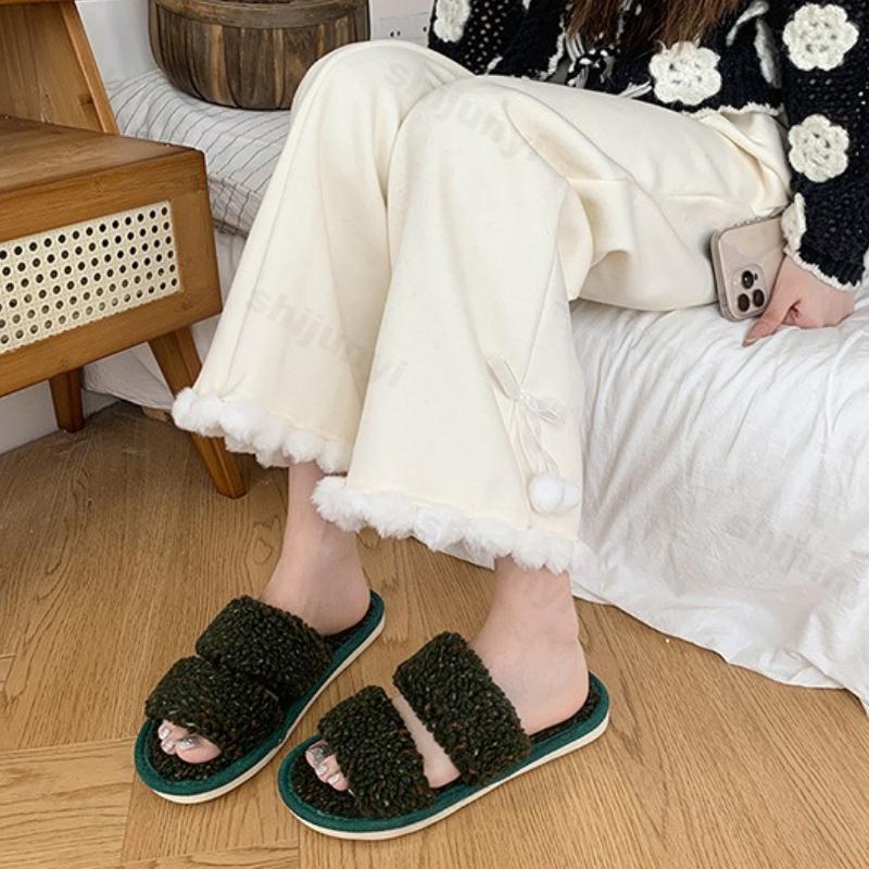 Large Size Women's Plush Shoes Autumn Winter Warm Non Slip Indoor Cotton Slippers Lightweight Comfortable Soft Sole Home Shoes