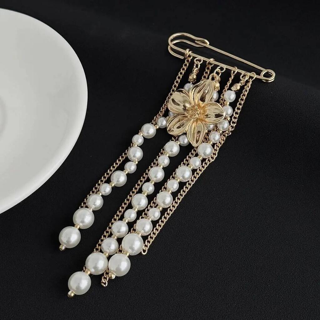 SHIXIN Trendy Imitation Pearl Tassel Beaded Brooche Women New Exquisite Gold Color Flower Geometric Suit Pin Jewelry Accessories
