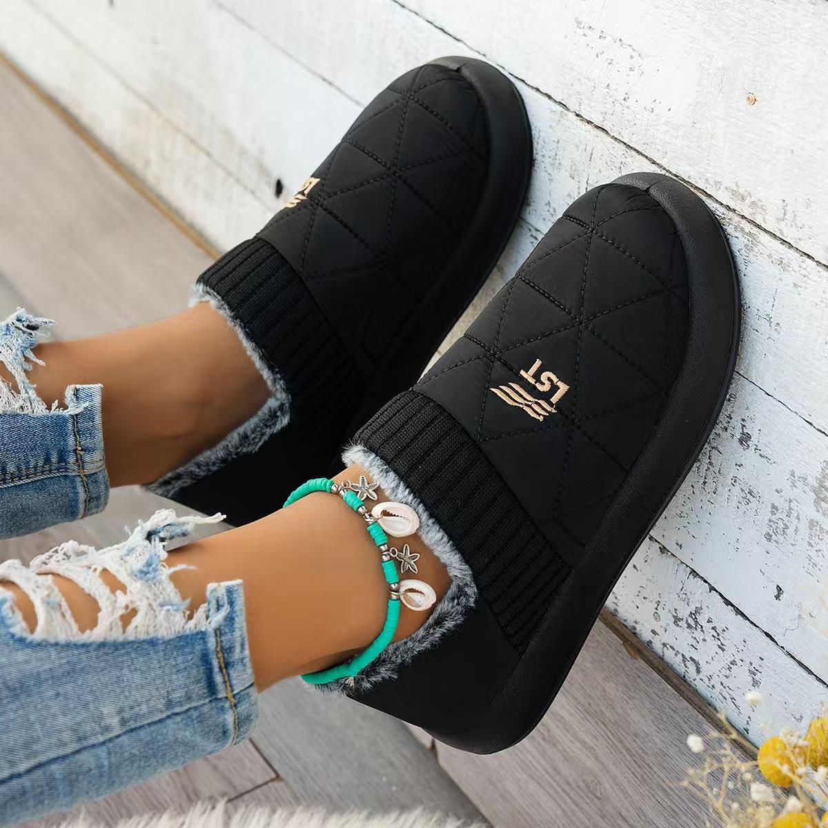 

Shoes women s cotton shoes winter new one-pedal piled thickened waterproof cotton boots elastic mouth warm snow boots 35 чорний