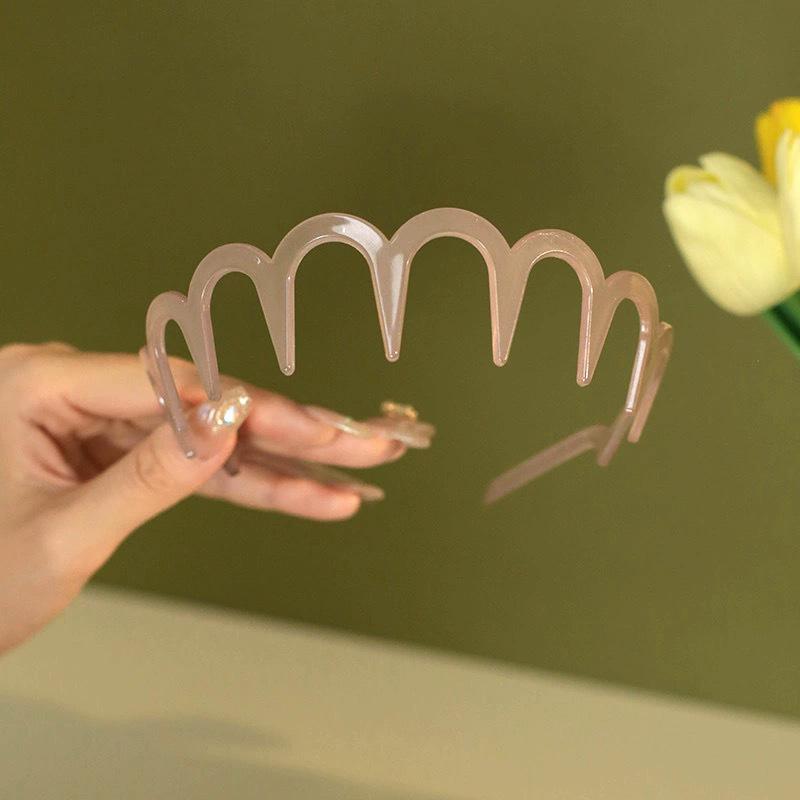 2024 New Versatile Korean Style Non-Slip Toothed Headband: Perfect for Frizzy Bangs, Outings, and Face Washing