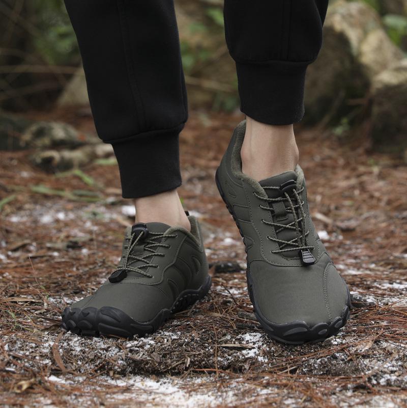 

Non-slip Water-resistant Five-Finger Hiking Boots - Warm Autumn/Winter Outdoor Plus Size Cotton Mountaineering Shoes for Couples 37