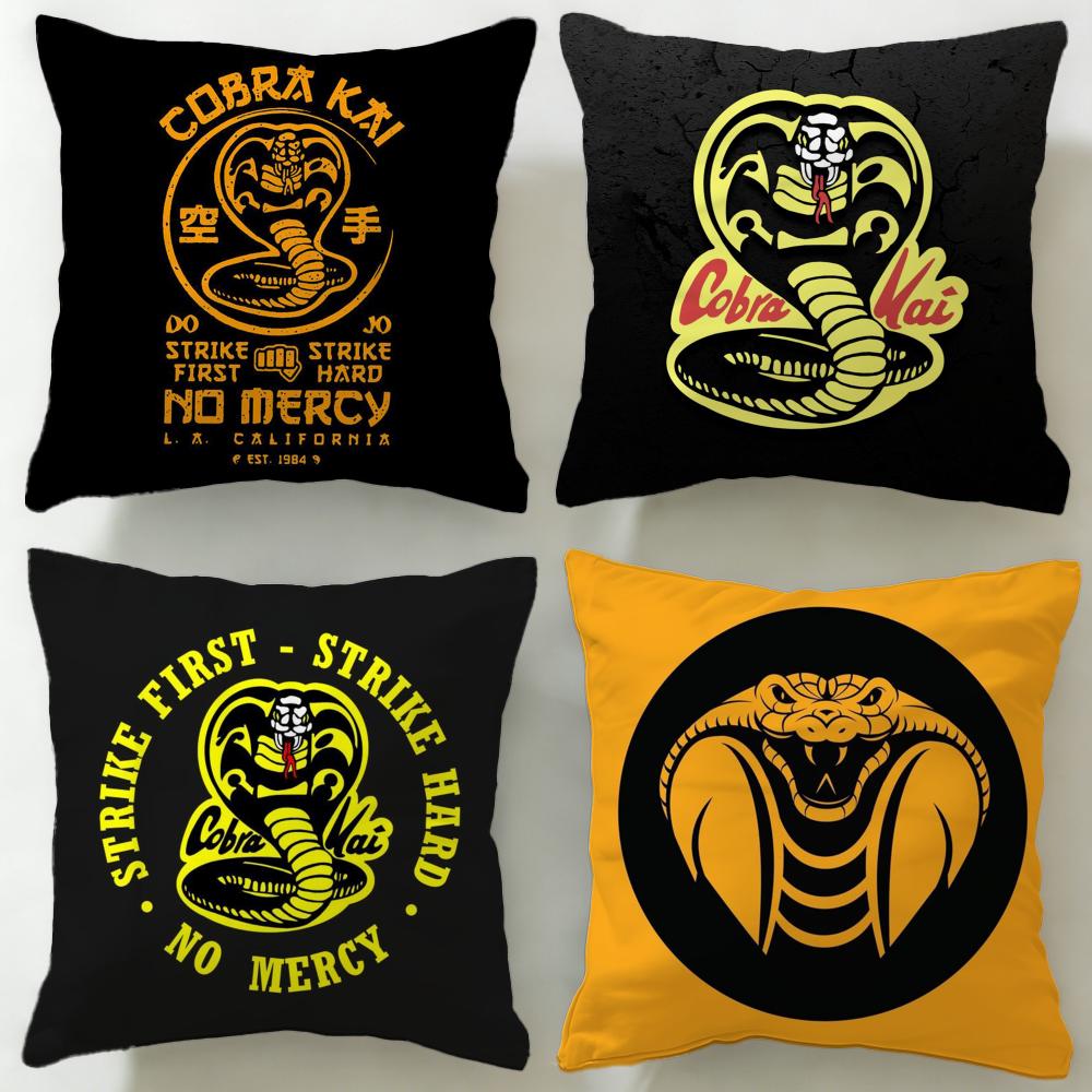 Trendy Ccobra Kaies Cushion Cover Soft EasyWash Pillow Case Versatile for Couch Bed Travel and Office