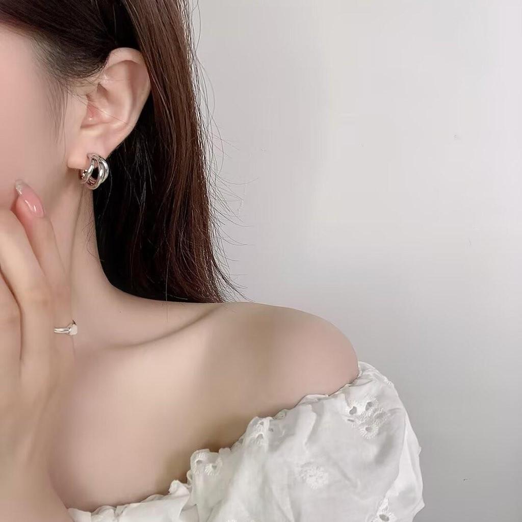 High-End 925 Sterling Silver Twisted Metal Stud Earrings for Women