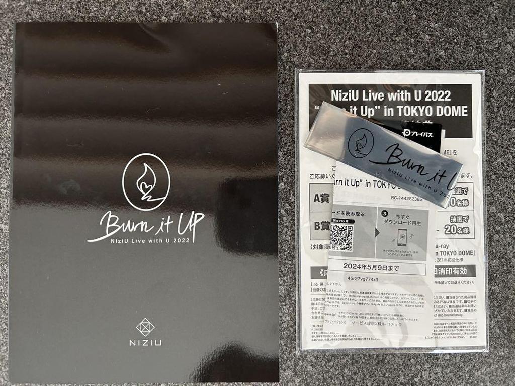 [USED] NiziU Burn It UP Blu-ray 2022