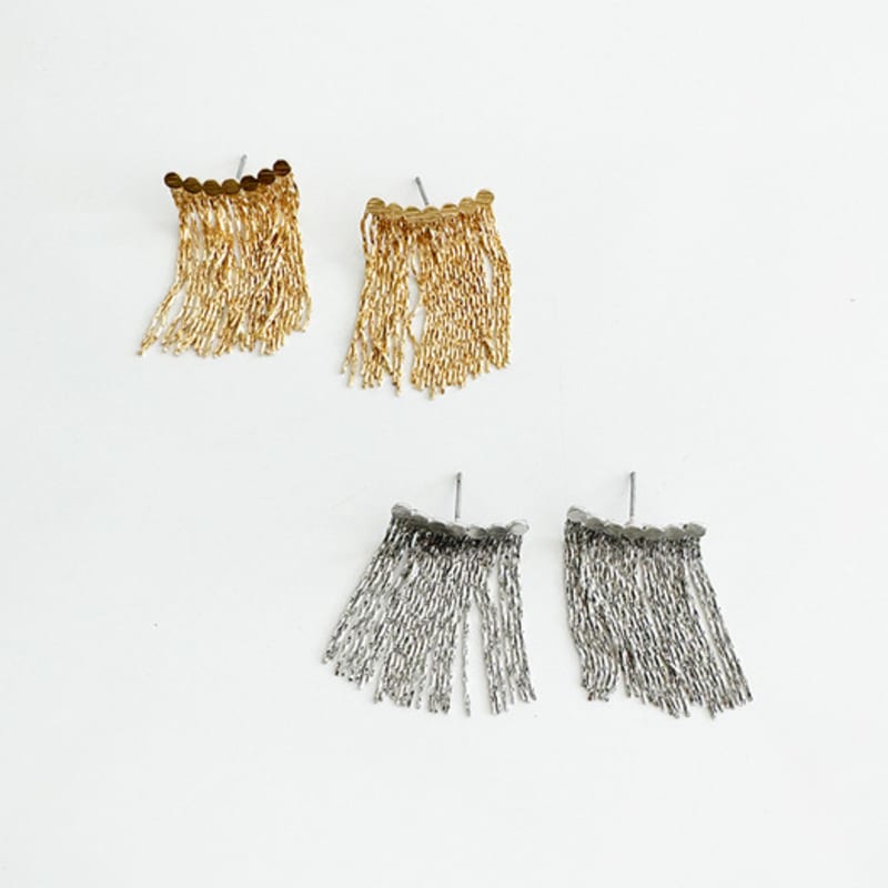 August Harmony Glitter Curtain Earring / 2color