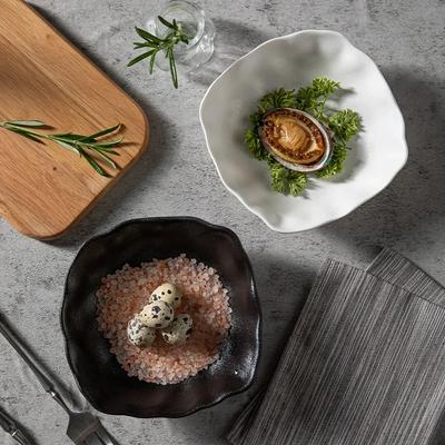 Mattierte Keramik schwarz weiß Salatschüssel Haushalt Hotels Restaurant Frühstück Abendessen Desserts Porzellan quadratisches Geschirr Schüsseln